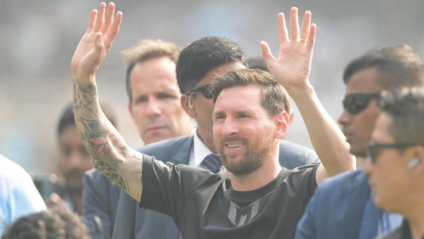 ميسي يهنئ برشلونة بلقب الدوري الإسباني
                                                
                                                
                                                    11/05/2026 11:29 م
                                                
                                                
                                                    هنّأ النجم الأرجنتيني ليونيل ميسي فريقه السابق برشلونة بعد ساعات من حسم تتويجه بلقب الدوري الإسباني لكرة القدم للمرة الـ 29 في تاريخه والثانية تواليا، كاتبا عبر خاصية الستوري في منصة انستغرام "الأبطال