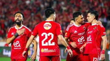 نادر العشري: تتويج الأهلي بالدوري أشبه بالمعجزة.. والزمالك أمام فرصة ذهبية لحسم اللقب                                                                                                                                                       20/05/2026 03:23 ص                                                                                                                                                       أكد نادر العشري نجم غزل المحلة السابق، أن سيناريو تتويج الأهلي بلقب الدوري هذا الموسم يبدو أشبه