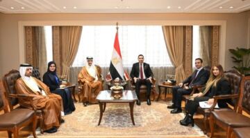 وزير الرياضة يستقبل سفير دولة قطر بالقاهرة لبحث فتح آفاق جديدة للتعاون المشترك
                                                
                                                
                                                    11/05/2026 01:29 م
                                                
                                                
                                                    استقبل جوهر نبيل، وزير الشباب والرياضة، سعادة الشيخ جاسم بن عبدالرحمن بن محمد آل ثاني، سفير دولة قطر لدى جمهورية مصر العربية، بمقر الوزارة بالعاصمة الجديدة، لبحث سبل فتح آفاق جديدة للشراكة بما يخدم مص