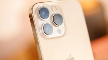 يبلغ سعر أرخص هاتف iPhone 13 Pro مستعمل في فيتنام 9.5 مليون دونغ فيتنامي، ويتميز بشاشة 120 هرتز، وهو على قدم المساواة مع هاتف iPhone 17 Pro.