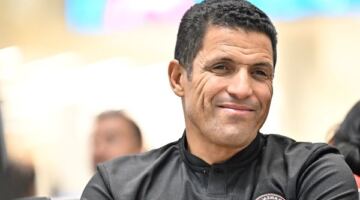 أرقام آخر تجربة لـ حسين عموته المرشح لتدريب الأهلي                                                                                                                                                       08/06/2026 10:09 ص                                                                                                                                                       ارتبط اسم المدرب المغربي الحسين عموته ، بتولى مهمة تدريب النادي الأهلي خلال الفترة المقبلة ، خلفا لـ الدنماركي ييس توروب.
