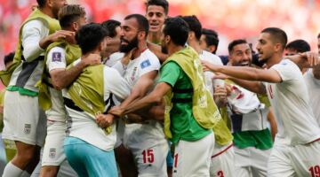 أمريكا ترفض مبيت منتخب إيران خلال المونديال.. والمكسيك ترحب بهم                                                                                                                                                    07/06/2026 11:15 ص                                                                                                                                                    كشف أبو الفضل بسنديده سفير إيران لدى المكسيك، عن ترتيبات خاصة بمشاركة المنتخب الإيراني في كأس العالم 2026، مؤكدًا أن الفريق سيكون مطالبًا بدخول الولايات المتحدة الأمريكية يوم المباريات ومغادرتها فور ا