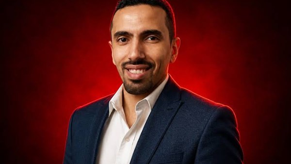 الأهلي يعلن تعيين عبد الله شحاتة مستشارا قانونيا لقطاع كرة القدم
                                                
                                                
                                                    05/06/2026 01:56 ص
                                                
                                                
                                                    أعلن النادي الأهلي عن تعيين الدكتور عبد الله شحاتة في منصب المستشار القانوني لقطاع كرة القدم، وذلك ضمن حزمة من القرارات الإدارية والتنظيمية