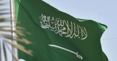 الحضور 4 ساعات.. الرياض تغير قواعد العمل وتحدد مواعيد حضور الموظفين
