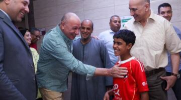 الخطيب يطمئن على مشجع الأهلي عبد الله عربي بعد تعرضه لحادث سير قبل القمة                                                                                                                                                       02/06/2026 04:28 م                                                                                                                                                       حرص محمود الخطيب، رئيس النادي الأهلي، على الاطمئنان على الحالة الصحية للمشجع الأهلاوي عبد الله عربي، بعد تعرضه لحادث سير أثناء توجهه لحضور مباراة القمة.