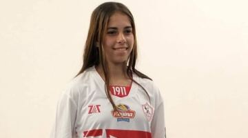 الزمالك يتعاقد مع جنى إبراهيم 3 مواسم لتدعيم فريق الكرة النسائية
                                                
                                                
                                                    06/06/2026 01:05 ص
                                                
                                                
                                                    أعلن نادي الزمالك تعاقده مع جنى إبراهيم، لاعبة الاتحاد السكندري، خلال فترة الانتقالات الصيفية الحالية، وذلك في صفقة انتقال حر لمدة ثلاثة مواسم، لتدعيم صفوف الفريق الأول لكرة القدم النسائية استعدادًا ل