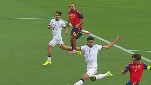العراق يفرض التعادل على إسبانيا في بروفة المونديال الأخيرة
                                                
                                                
                                                    05/06/2026 12:51 ص
                                                
                                                
                                                    حسم التعادل الإيجابي بنتيجة 1-1 المواجهة الودية التي جمعت منتخبي إسبانيا والعراق مساء الخميس على ملعب ريازور بمدينة لا كورونيا الإسبانية،