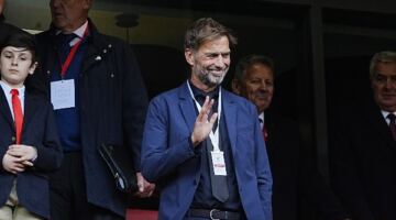 المرشح لرئاسة ريال مدريد: كلوب سيكون المدرب الجديد لـ الملكي
                                                
                                                
                                                    05/06/2026 11:51 م
                                                
                                                
                                                    تعهد إنريكي ريكيلمي، المرشح لرئاسة نادي ريال مدريد الإسباني، بتولي يورجن كلوب،