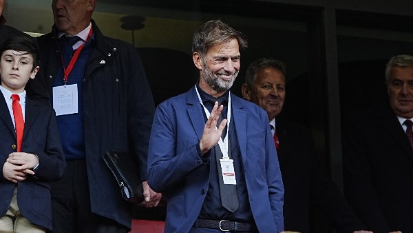 المرشح لرئاسة ريال مدريد: كلوب سيكون المدرب الجديد لـ الملكي
                                                
                                                
                                                    05/06/2026 11:51 م
                                                
                                                
                                                    تعهد إنريكي ريكيلمي، المرشح لرئاسة نادي ريال مدريد الإسباني، بتولي يورجن كلوب،