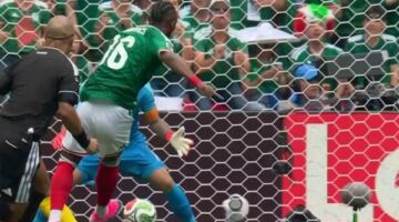 المكسيك تتقدم على جنوب إفريقيا بهدف نظيف بالشوط الأول بافتتاح كأس العالم                                                                                                                                                    11/06/2026 10:56 م                                                                                                                                                    انتهت أحداث الشوط الأول من مواجهة منتخبي المكسيك وجنوب إفريقيا بتقدم المكسيك بنتيجة 1-0،