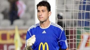 الهاني سليمان: عمري 40 عاما وما زال أمامي 4 مواسم في الملاعب 08/06/2026 04:50 ص أكد الهاني سليمان، حارس مرمى فريق سموحة السابق، أنه لم يحدد وجهته المقبلة بعد، ولكن هناك بعض المفاوضات مع بعض الأندية في الدوري المصري.