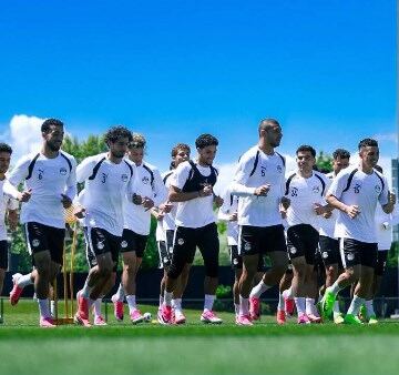تشكيل منتخب مصر المتوقع لمواجهة بلجيكا في كأس العالم
                                                
                                                
                                                    14/06/2026 05:33 م
                                                
                                                
                                                    استقر حسام حسن، المدير الفني لـ منتخب مصر، على ملامح التشكيل الذي يخوض به مباراة بلجيكا المقررة، مساء الإثنين المقبل، في الجولة