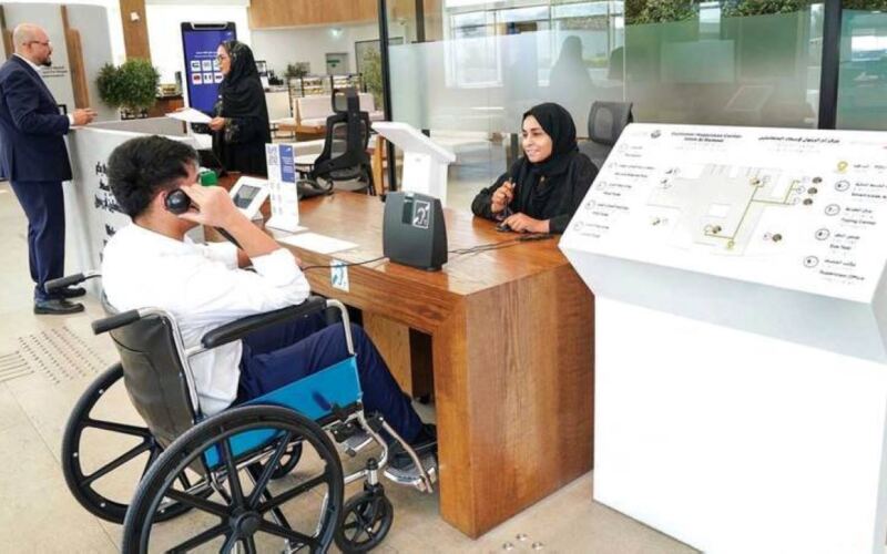 دبي تعزز ريادتها في النقل الصديق لأصحاب الهمم عبر 152 مرفقاً