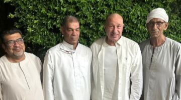 ساحة الشيخ الطيب تستقبل محمود الخطيب بحفاوة كبيرة | صور                                                                                                                                                    07/06/2026 02:16 ص                                                                                                                                                    حرص الكابتن محمود الخطيب، رئيس النادي الأهلي، على زيارة فضيلة الإمام الأكبر أحمد الطيب، شيخ الأزهر الشريف، بساحة الطيب بمدينة القرنة التابعة لمحافظة الأقصر