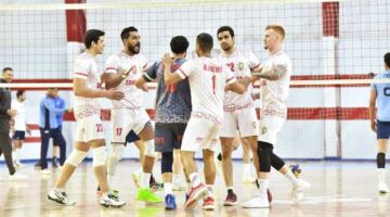 شكويان جديدتان ضد الزمالك لدى اتحاد الكرة الطائرة
                                                
                                                
                                                    03/06/2026 02:15 م
                                                
                                                
                                                    تلقى الاتحاد المصري للكرة الطائرة شكويين جديدتين ضد نادي الزمالك، حيث طلب ياسين محمد، لاعب فريق الرجال، ومروة مجدي، لاعبة فريق السيدات، فسخ تعاقدهما مع النادي بسبب المستحقات المتأخرة.