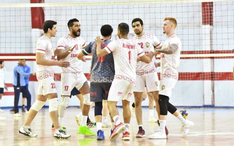 شكويان جديدتان ضد الزمالك لدى اتحاد الكرة الطائرة
                                                
                                                
                                                    03/06/2026 02:15 م
                                                
                                                
                                                    تلقى الاتحاد المصري للكرة الطائرة شكويين جديدتين ضد نادي الزمالك، حيث طلب ياسين محمد، لاعب فريق الرجال، ومروة مجدي، لاعبة فريق السيدات، فسخ تعاقدهما مع النادي بسبب المستحقات المتأخرة.