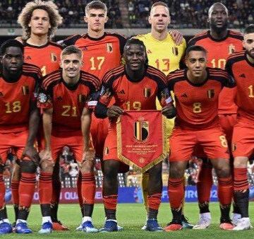 ضربة موجعة لمنتخب بلجيكا قبل مواجهة مصر في كأس العالم.. تفاصيل
                                                
                                                
                                                    10/06/2026 01:45 م
                                                
                                                
                                                    أثار جيريمي دوكو، نجم منتخب بلجيكا ومانشستر سيتي، حالة من القلق داخل معسكر منتخب بلاده استعدادًا لمواجهة منتخب مصر في كأس العالم 2026، بعدما اضطر إلى مغادرة الحصة التدريبية الأخيرة بسبب شعوره ببعض الا