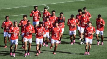 طاقم حكام مكسيكي لودية منتخب مصر و البرازيل ..تفاصيل                                                                                                                                                    03/06/2026 07:15 م                                                                                                                                                    أعلنت الشركة المنظمة لودية منتخب مصر و البرازيل ، عن الاتفاق مع طاقم مكسيكي لإدارة المباراة المقرر لها يوم ٦ يونيو من الشهر الجاري بمدينة أوهايو الأمريكية .