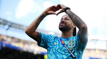 ظهور لافت لـ «نيمار» في مباراة المغرب والبرازيل بكأس العالم 2026 | شاهد                                                                                                                                                       14/06/2026 03:09 ص                                                                                                                                                       خطف النجم البرازيلي نيمار الأنظار خلال مواجهة البرازيل والمغرب في كأس العالم 2026
