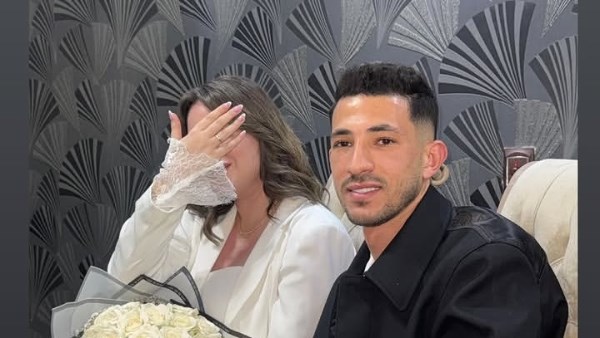 «فتوح» قيمته تصل لـ5 ملايين دولار.. أيمن يونس يكشف موقف الزمالك من بيع اللاعبين وأزمة القيد
                                                
                                                
                                                    10/06/2026 12:14 ص
                                                
                                                
                                                    أكد أيمن يونس، نجم الزمالك السابق، أن مسألة بيع أي لاعب داخل الفريق يجب أن تخضع لاحتياجات النادي الفنية