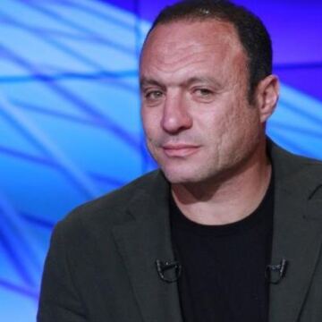 لا للمجازفة.. تصريحات مثيرة من نادر السيد عن منتخب مصر وكأس العالم
                                                
                                                
                                                    09/06/2026 04:31 ص
                                                
                                                
                                                    أكد نادر السيد، حارس مرمى منتخب مصر السابق، أن مجموعة منتخب مصر في المنافسات المقبلة ليست سهلة على الإطلاق، مشيرًا إلى ضرورة التعامل بجدية كاملة مع جميع المنتخبات.