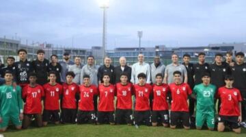 لقاء البرونزية .. موعد مباراة مصر ضد المغرب في أمم أفريقيا تحت 17 سنة                                                                                                                                                       01/06/2026 09:42 ص                                                                                                                                                       يواجه منتخب مصر لكرة القدم تحت 17 عامًا  منافسه المغرب، في مباراة تحديد المركز الثالث والميدالية البرونزية ببطولة كأس الأمم الأفريقية تحت 17 سنة، وذلك بعد انتهاء مشواره في الدور نصف النهائي