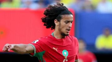 ليفربول وآرسنال يدخلان سباق التعاقد مع الموهبة المغربية أيوب بوعدي 14/06/2026 01:30 م كشف الصحفي الإيطالي الشهير فابريزيو رومانو عن وجود اهتمام قوي من ناديي ليفربول وآرسنال بالتعاقد مع النجم المغربي الشاب أيوب بوعدي خلال فترة الانتقالات المقبلة.