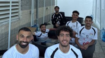 محمد صلاح يخطف الأنظار رفقة نجوم المنتخب قبل ودية البرازيل                                                                                                                                                    04/06/2026 08:29 ص                                                                                                                                                    شارك محمد صلاح نجم منتخب مصر، صورة تجمعه  بمحمد هاني ومحمد عبد المنعم وأحمد فتوح