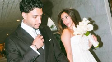 مراتي.. عمر مرموش يحتفل بعقد قرانه بصور جديدة
                                                
                                                
                                                    06/06/2026 09:01 ص
                                                
                                                
                                                    شارك عمر مرموش، لاعب منتخب مصر صورا من عقد قرانه عبر حسابه الرسمي على موقع التواصل الاجتماعي انستجرام.