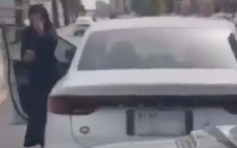 مشادة «أفضلية المرور» بين سيدة ورجل تقود جميع الأطراف إلى «النيابة» – أخبار السعودية