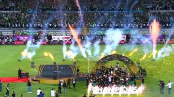 ممر شرفي من إنبي وتتويج تاريخي للمصري بلقب كأس عاصمة مصر                                                                                                                                                       08/06/2026 11:37 م                                                                                                                                                       شهدت مراسم تتويج النادي المصري البورسعيدي بلقب كأس عاصمة مصر لقطة رياضية مميزة، بعدما حرص لاعبو فريق إنبي