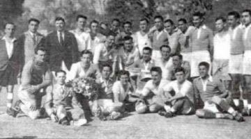 من 1934 إلى قطر 2022| الكرة العربية تكتب تاريخها في المونديال.. مصر تفتح البوابة الأولى والمغرب صاحبة الابتسامة الكبرى                                                                                                                                                    03/06/2026 01:00 م                                                                                                                                                    على امتداد أكثر من تسعين عاماً من المشاركة العربية في كأس العالم لم تكن رحلة المنتخبات العربية مجرد حضور شرفي على أكبر مسرح كروي في العالم بل سلسلة