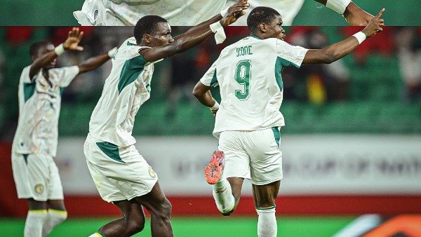 منتخب السنغال بطلًا لأمم إفريقيا تحت 17 عامًا بعد الفوز على تنزانيا بركلات الترجيح
                                                
                                                
                                                    03/06/2026 01:11 ص
                                                
                                                
                                                    نجح منتخب السنغال للناشئين في اعتلاء منصة التتويج ببطولة كأس الأمم الإفريقية تحت 17 عامًا،