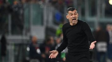 نادي الاتحاد السعودي ينفصل عن المدرب كونسيساو 01/06/2026 11:46 م أعلن نادي الاتحاد المنافس في الدوري السعودي لكرة القدم للمحترفين اليوم الاثنين انفصاله عن مدربه البرتغالي سيرجيو كونسيساو.
