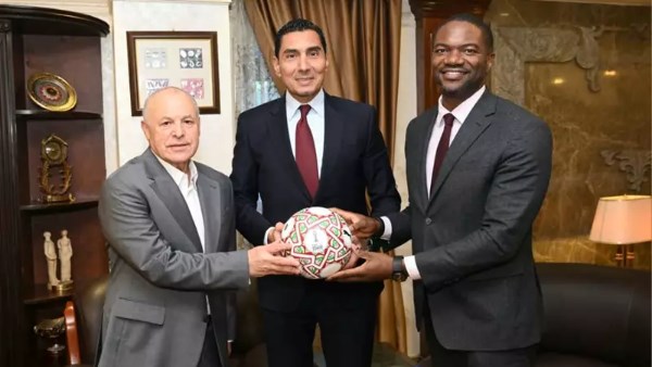 وزير الشباب والرياضة يبحث مع أمين عام "كاف" تطورات المقر الجديد بالعاصمة الإدارية
                                                
                                                
                                                    07/06/2026 05:44 م
                                                
                                                
                                                    استقبل الدكتور جوهر نبيل وزير الشباب والرياضة، صباح اليوم، سامسون أدامو الأمين العام للاتحاد الأفريقي لكرة القدم "كاف"، وذلك بحضور المهندس هاني أبو ريدة رئيس الاتحاد المصري لكرة القدم، لبحث عدد من الم