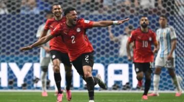 آلان شيرر يفتح النار على التحكيم في مواجهة مصر والأرجنتين المونديالية المثيرة