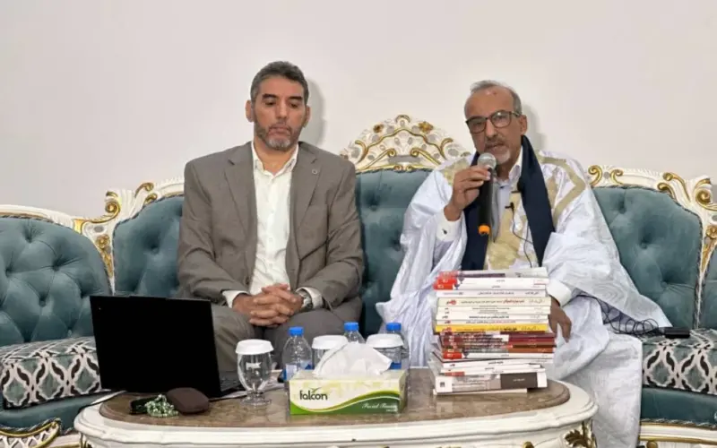 أدّي ولد آدبَّ يفكك فلسفة الشعر في تشكيل وجدان وتوهج الروح الإنسانية