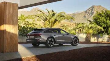 أودي A6 Allroad الجديدة تتحدى هيمنة سيارات الدفع الرباعي بتصميم RS6 الجريء