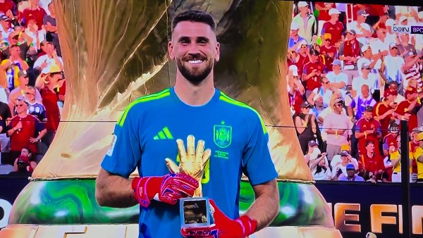أوناي سيمون ينتزع لقب أفضل حارس في مونديال 2026 بعد تألقه التاريخي