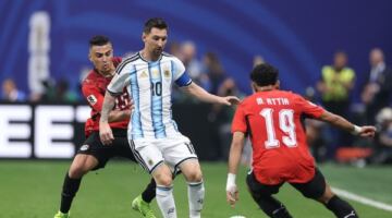 اعترافات مثيرة لحكم مكسيكي بشأن واقعة هدف منتخب مصر أمام الأرجنتين