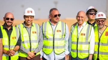 الخطيب يتابع ميدانياً أولى مراحل صب خرسانة استاد الأهلي الجديد المرتقب