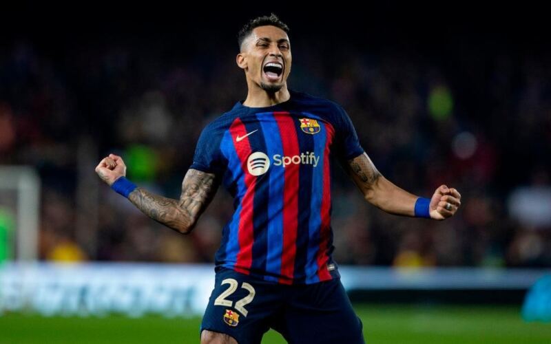 الهلال السعودي يجهز عرضاً ضخماً للتعاقد مع البرازيلي رافينيا نجم برشلونة الحالي