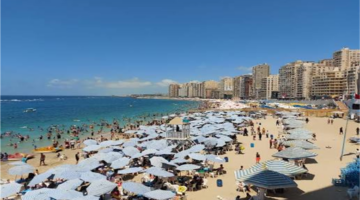 تحذيرات من اضطراب الطقس وارتفاع الأمواج بشواطئ الإسكندرية خلال الساعات المقبلة