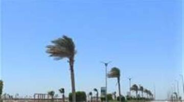 تحذيرات من تقلبات جوية تضرب 5 شواطئ بارزة بسبب الرطوبة والرياح النشطة