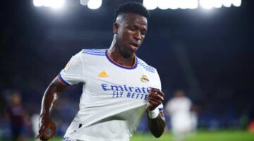 ريال مدريد يضع سعراً ضخماً لبيع فينيسيوس جونيور وأرسنال يترقب الفرصة للتعاقد