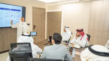 سيدة سعودية تسجل سابقة تاريخية بتولي منصب العضو المنتدب بقطاع الطوافة