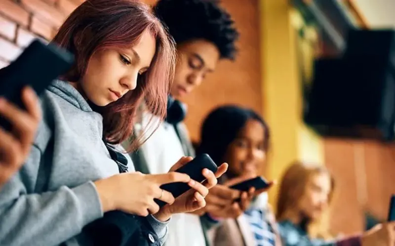شركة بينويل تبتكر هاتفاً أرضياً بتصميم كلاسيكي موجه خصيصاً لفئة الأطفال