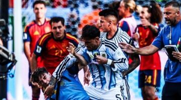 ضغوط جماهيرية واسعة لإعادة نهائي كأس العالم بين الأرجنتين وإسبانيا بسبب التحكيم