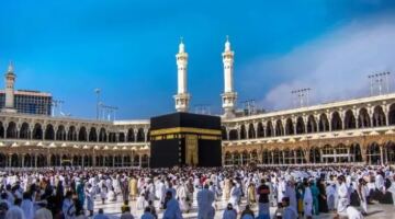 لماذا يشترط وجود هاتف ذكي بحوزة المعتمرين خلال رحلة العمرة القادمة؟