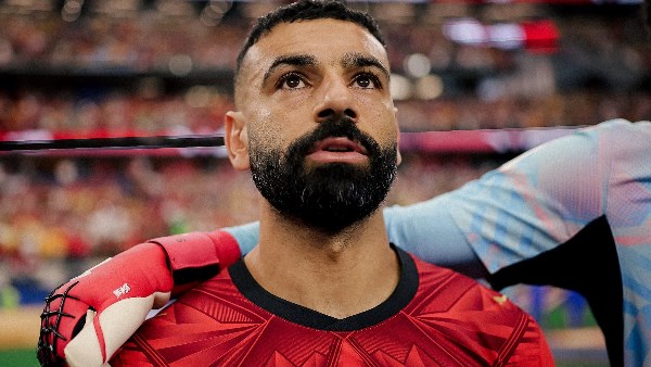 محمد مراد يكشف كواليس تعامل محمد صلاح مع لاعبي المنتخب في المعسكرات